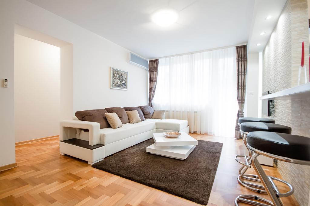 Apartments King Milan, City Center Белград Номер фото